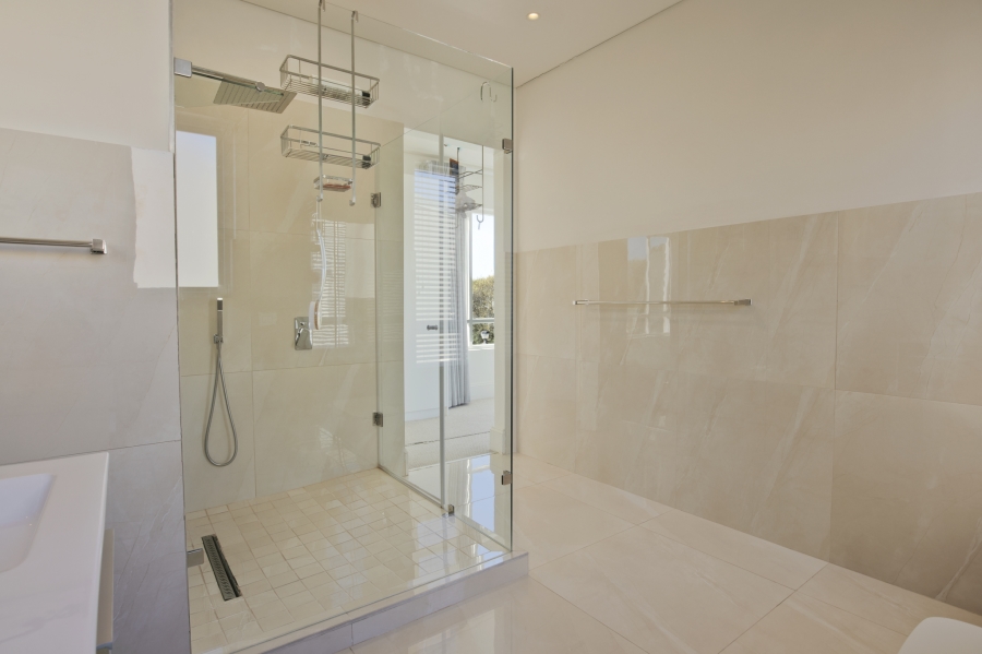 To Let 3 Bedroom Property for Rent in Sunset Beach Western Cape